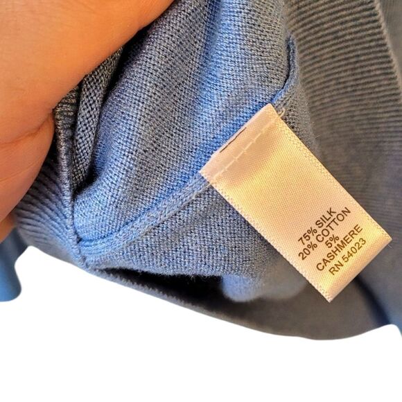 Banana Republic Men's Light Blue Luxury Blend V Neck Sweater Size L - Picture 5 of 6